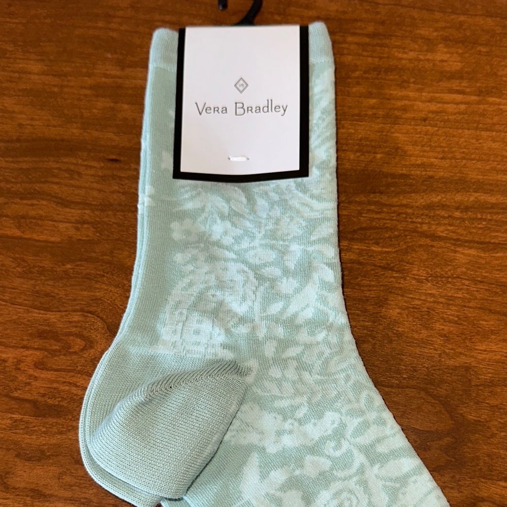 Vera Bradley womens paisley mint color Floral Crew Socks NWT - Picture 2 of 6
